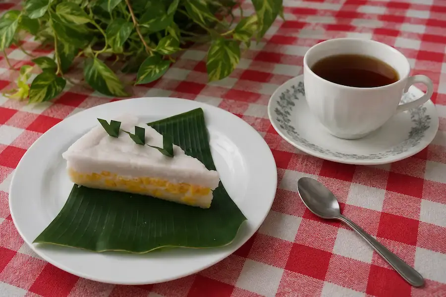 Wadai Amparan Tatak, the Softness of Banjar's Noble Cake