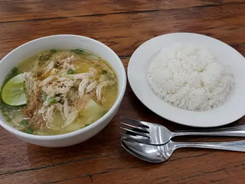 Soto Banjar, a Bowl of History from the Spice Route
