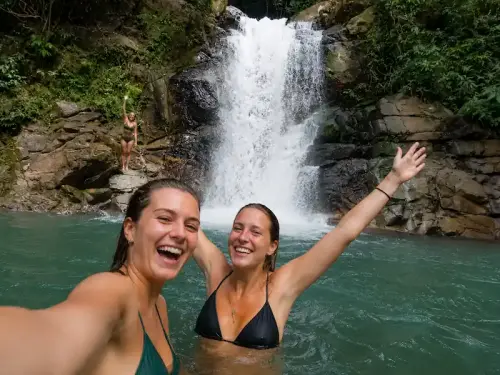 Air Terjun Tumaung